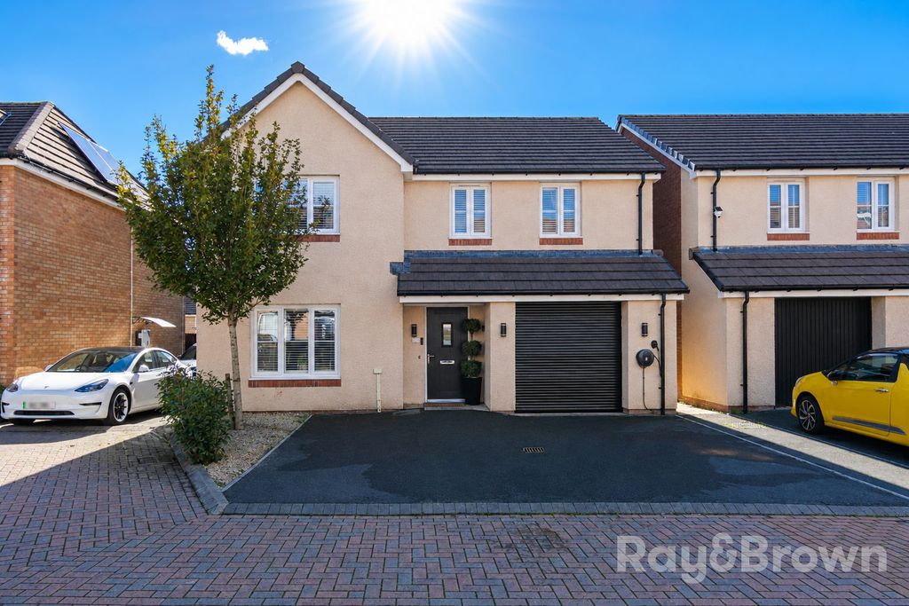 Property photo 1 of 62