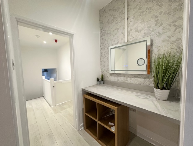 Property photo 2 of 9 Photo 2