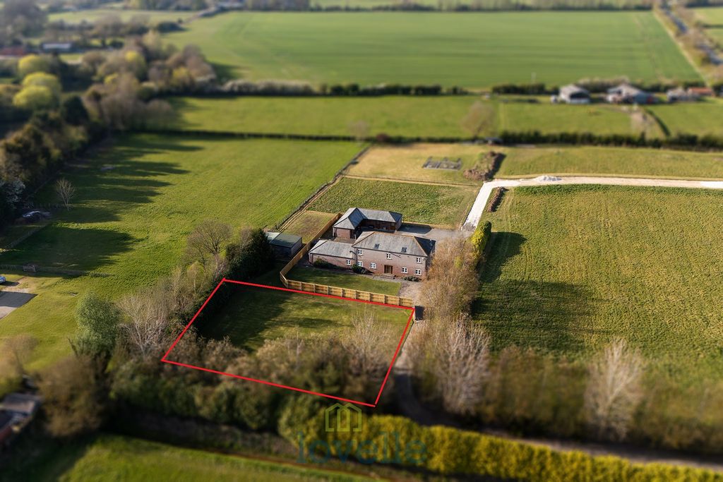 Property photo 1 of 1