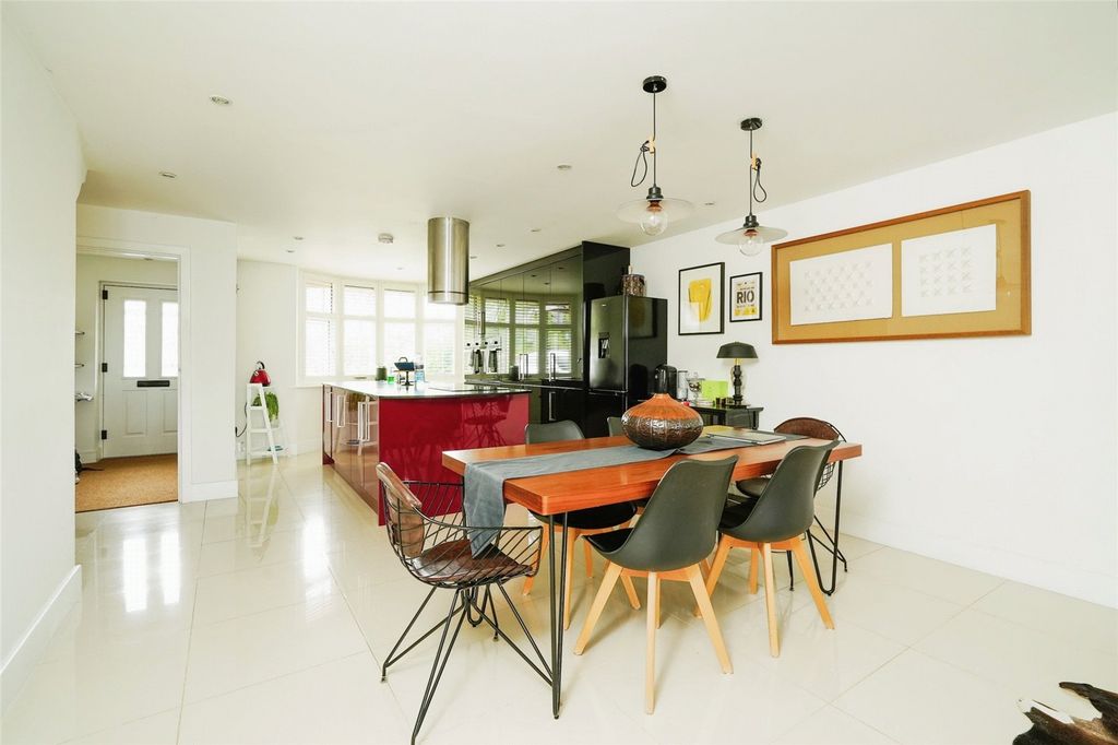 Property photo 3 of 20 Picture No. 05