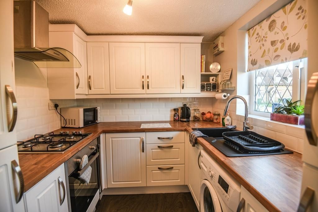 Property photo 2 of 17