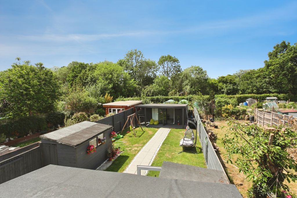 Property photo 3 of 20 Pbox-Img.Jpg
