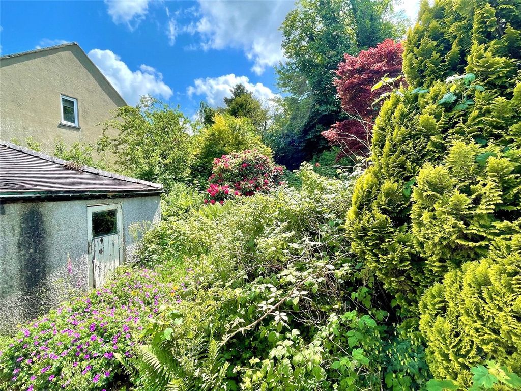 Property photo 3 of 20 Garden View