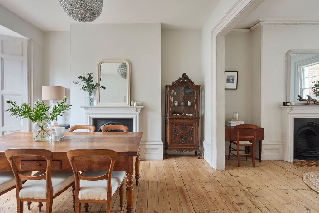 Property photo 2 of 48