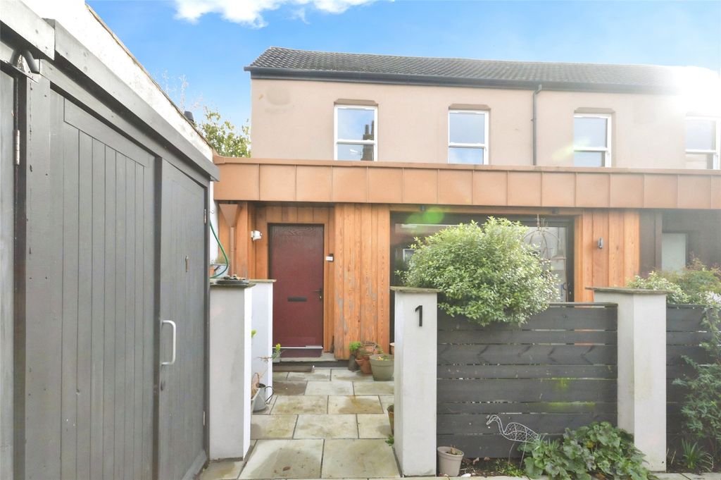 Property photo 1 of 19 1 - Picture No. 29