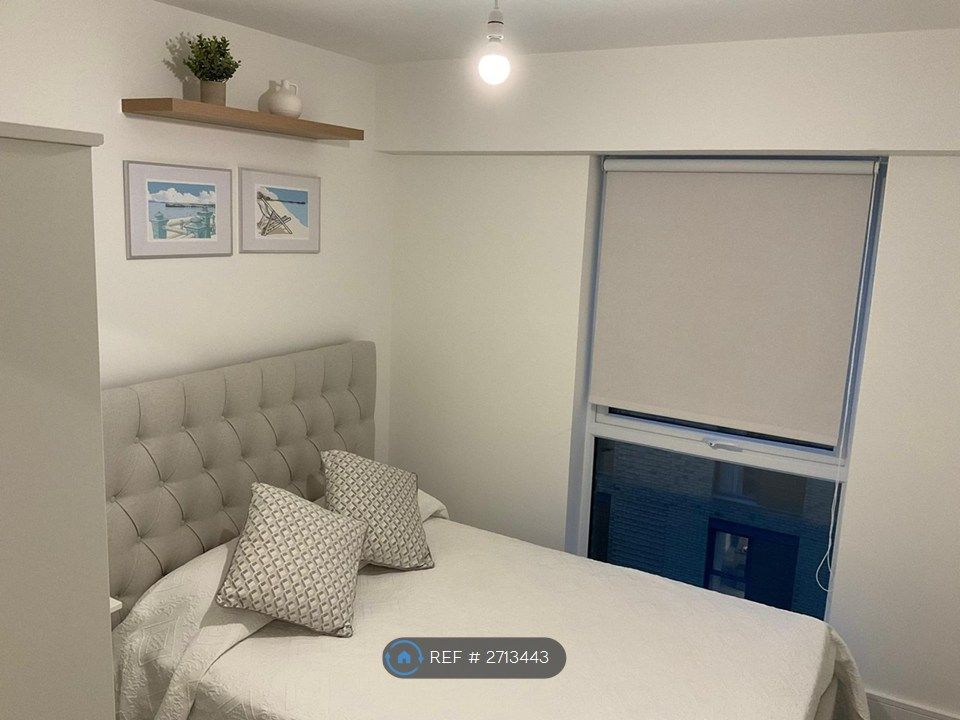 Property photo 3 of 18 Room 1