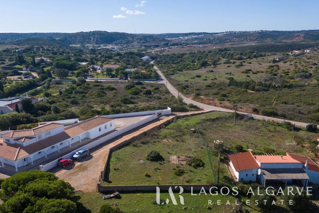 Property photo 1 of 13 Urban Plot Of Land Located In A Peaceful Residential Area Between Barão De São Miguel And Budens.