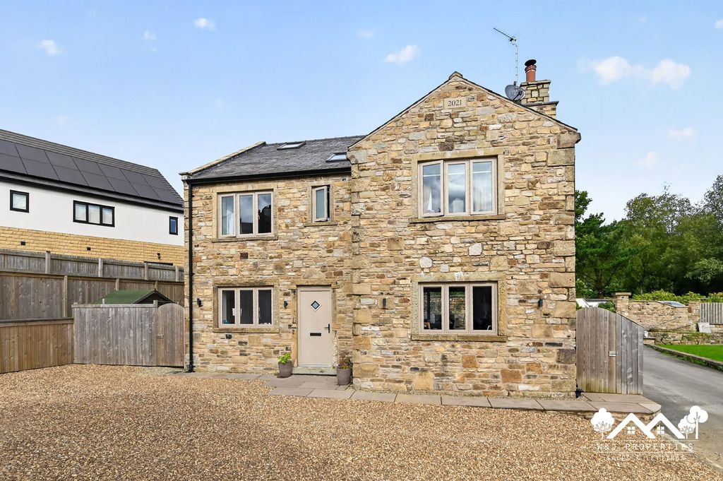Property photo 1 of 60