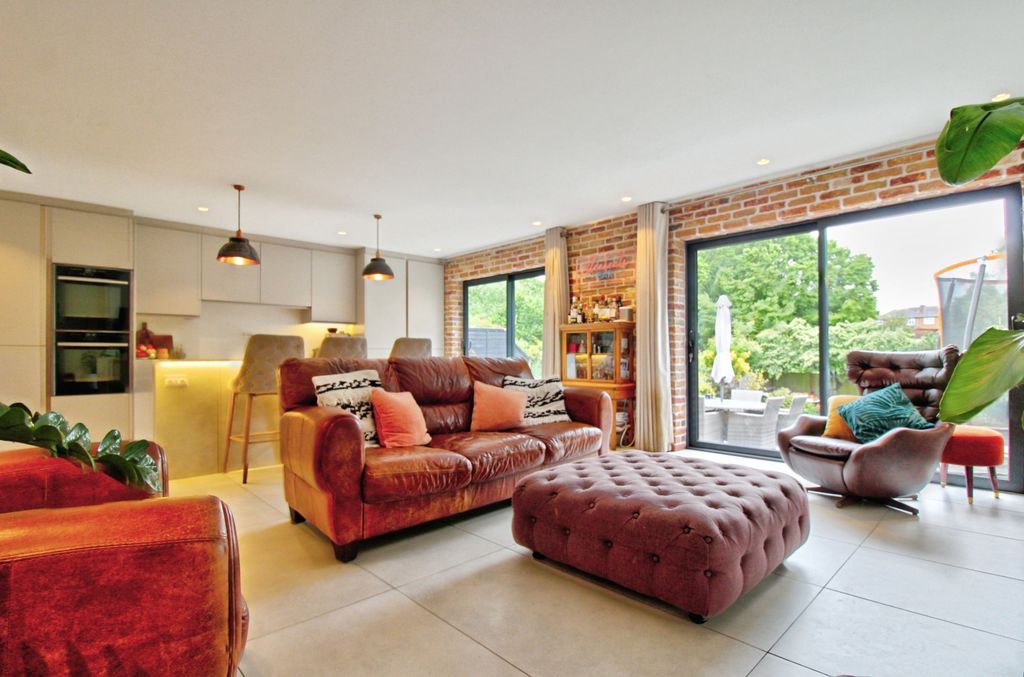 Property photo 2 of 35 26