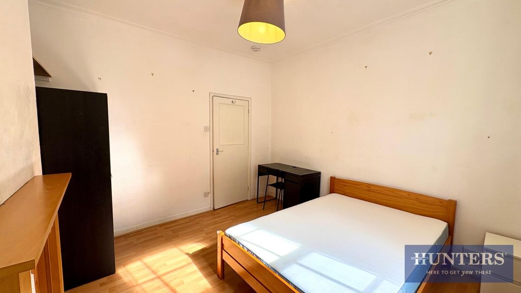 Property photo 3 of 7 Bedroom Pt 2.Png