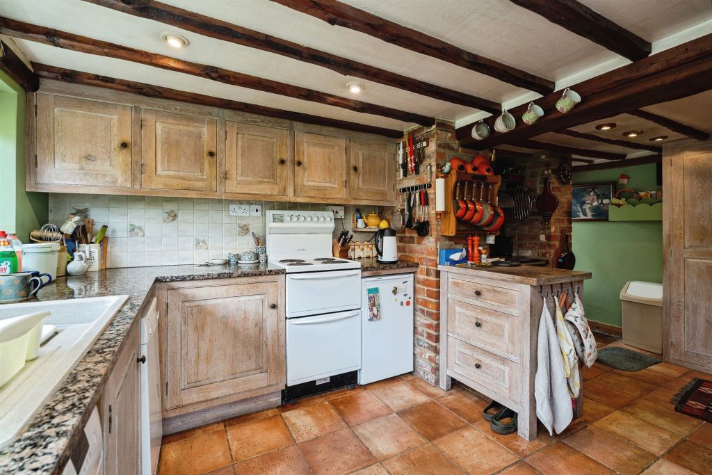 Property photo 3 of 17