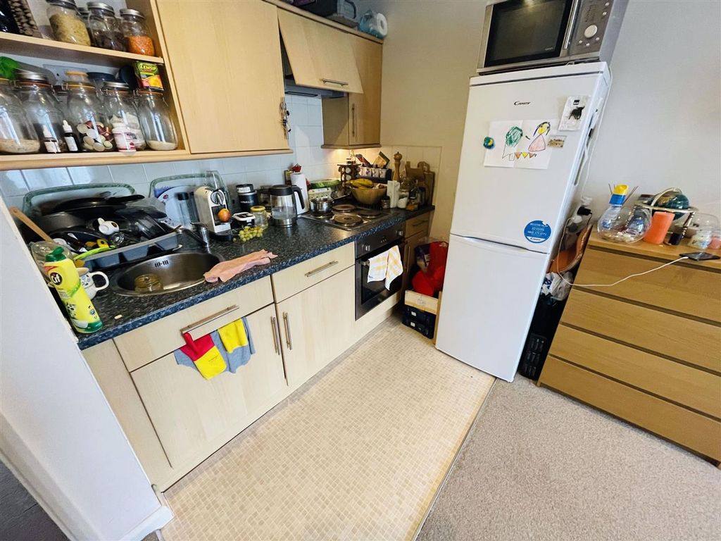 Property photo 2 of 7