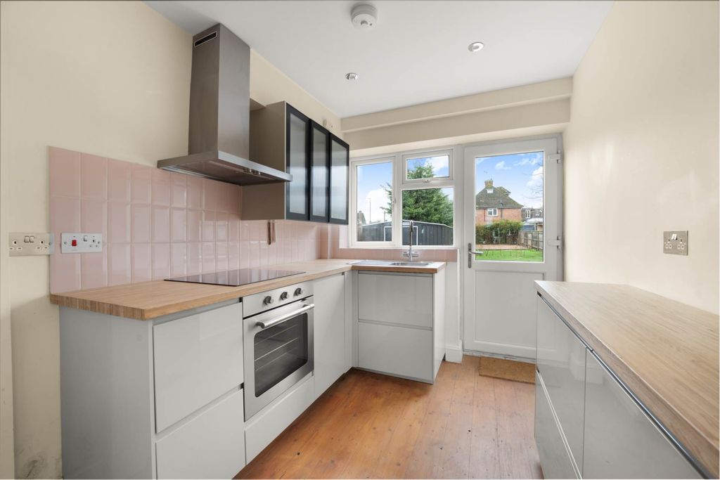 Property photo 3 of 17