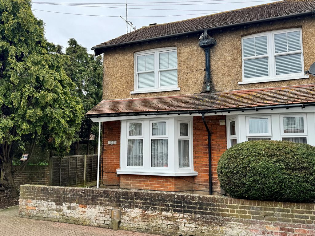 Property photo 1 of 5