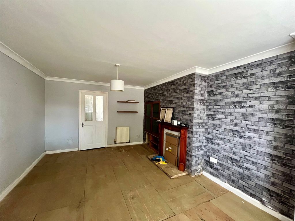 Property photo 3 of 15 Picture No. 06
