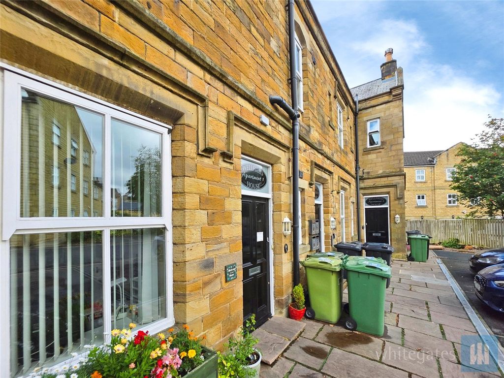 Property photo 1 of 34 Picture No. 43