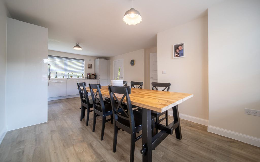 Property photo 3 of 18 Dining Room