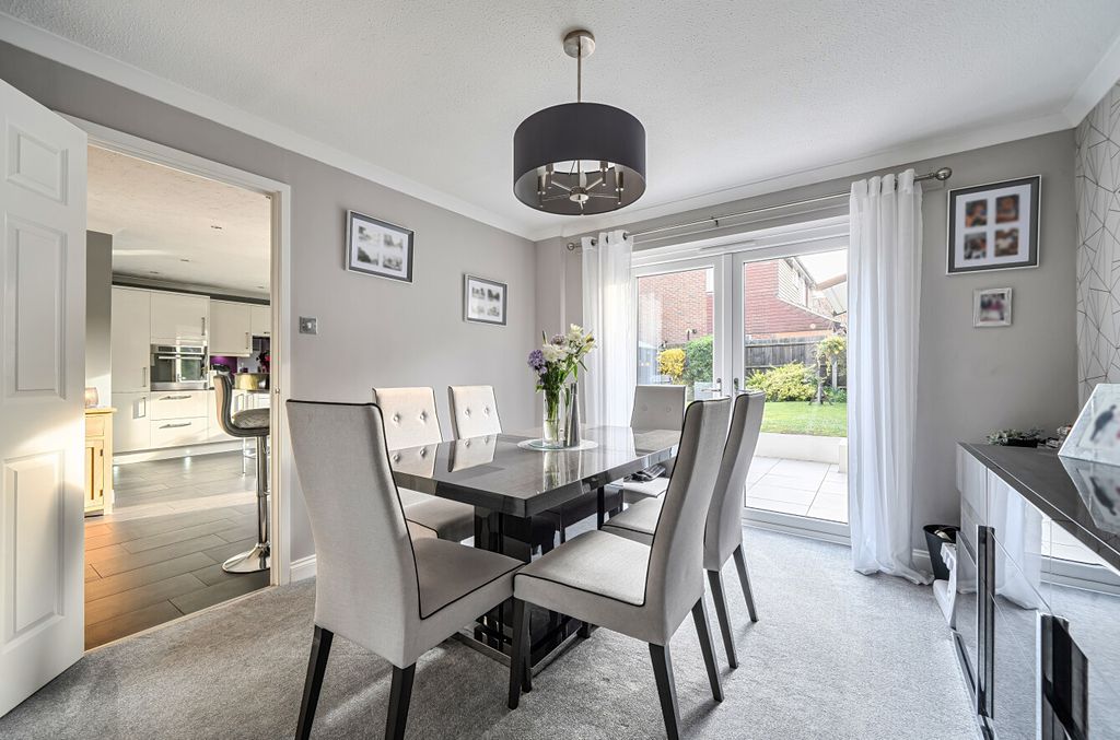 Property photo 3 of 25 1431565-15-69Bd82...