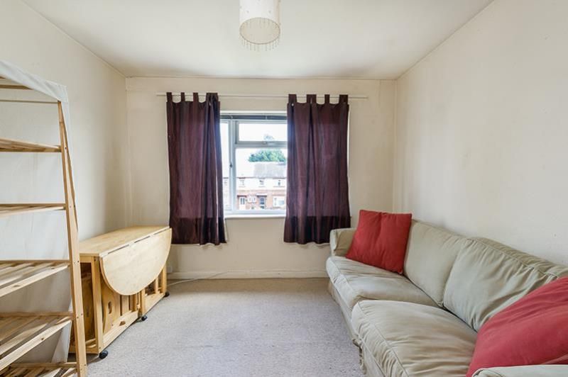 Property photo 1 of 5 Flat B 338 Abingdon Rd Low Res 03_Med