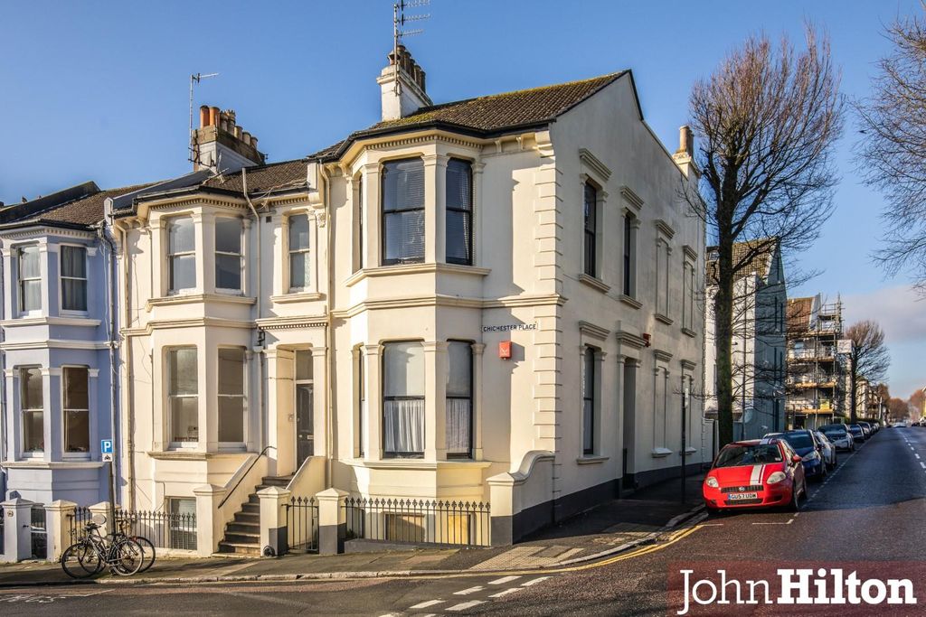 Property photo 1 of 14 Chichester Place-4.Jpg
