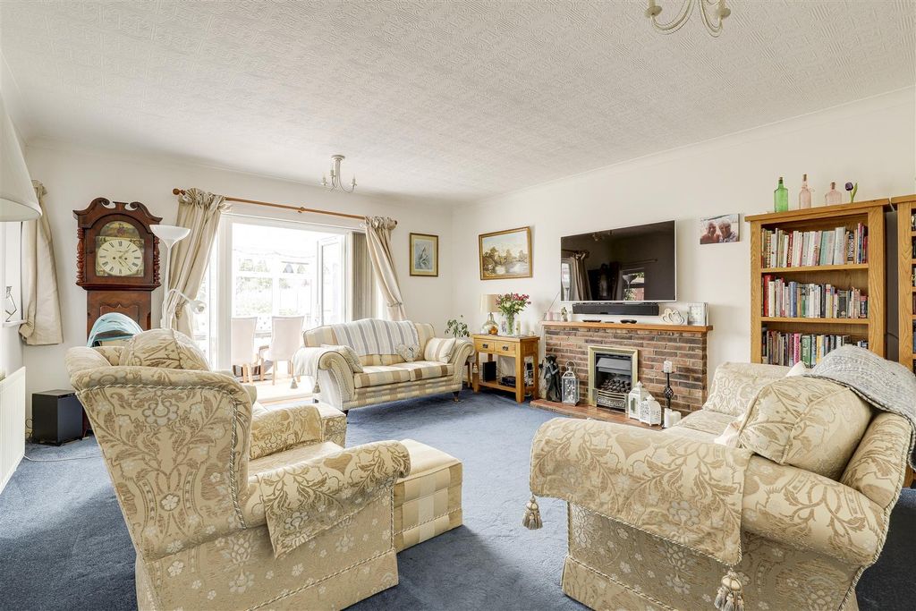Property photo 3 of 23 10.Jpg