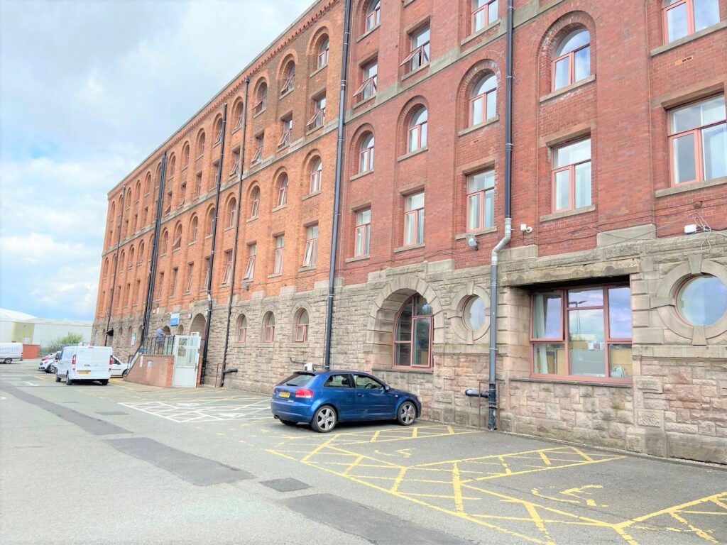 Property photo 2 of 11