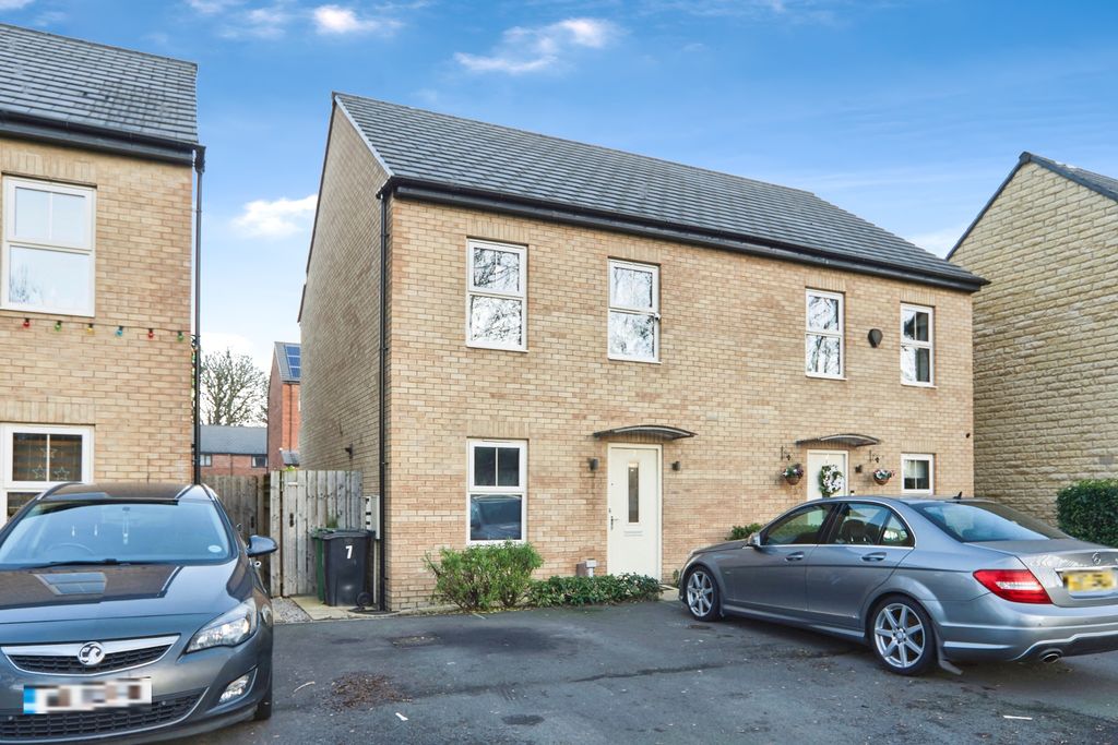 Property photo 3 of 17 Allocated Parking