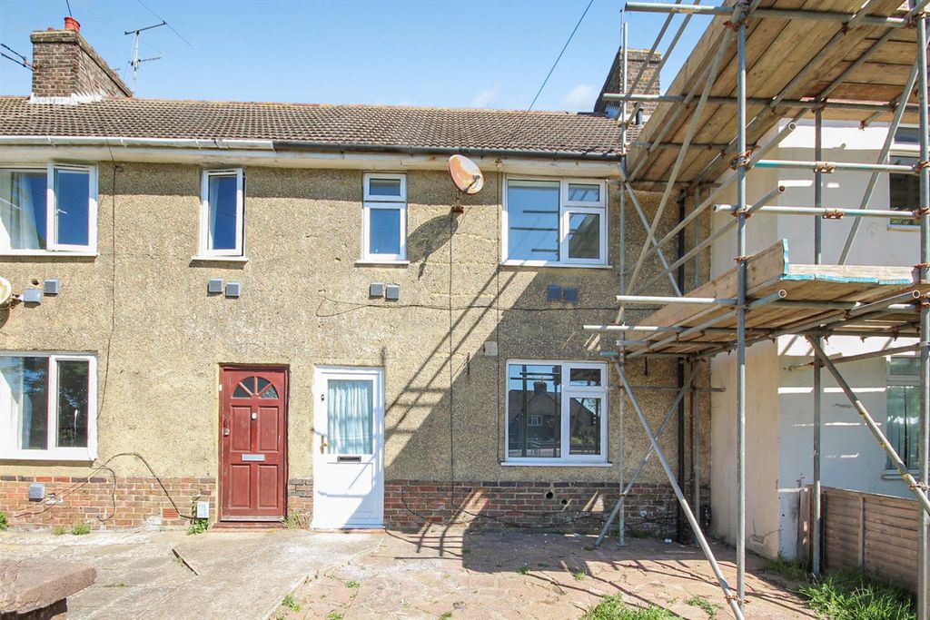 Property photo 1 of 9 Front