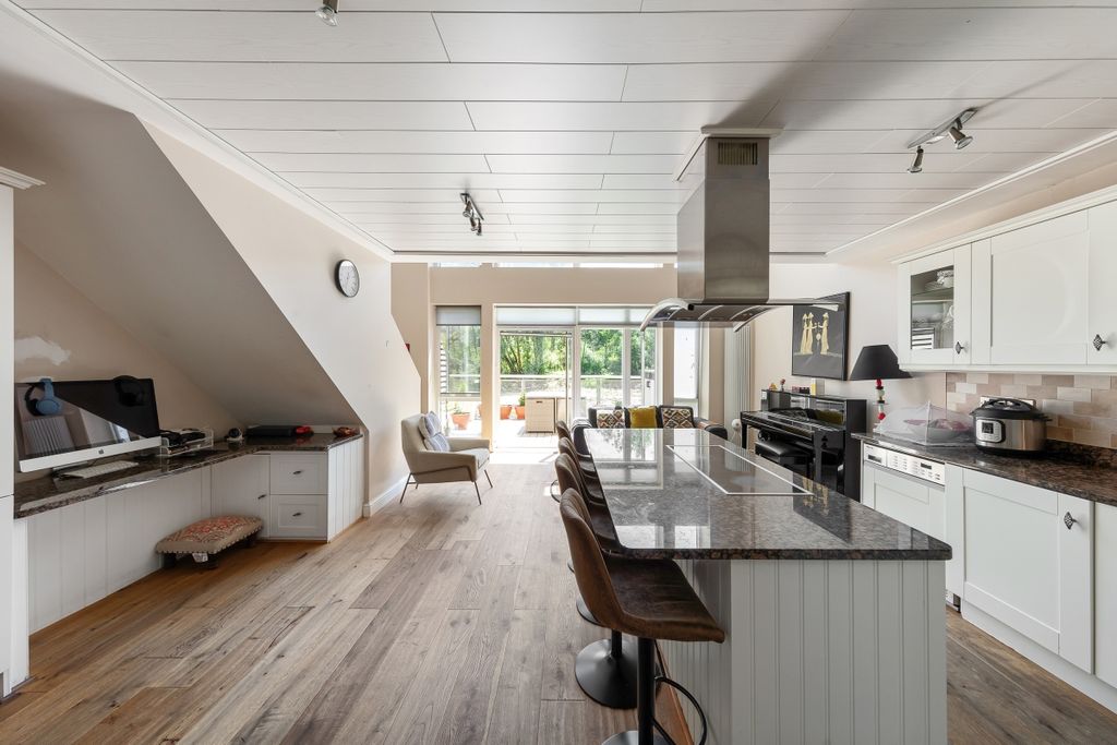 Property photo 2 of 15 094A4391