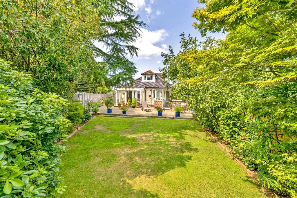 Property photo 3 of 31 Picture No. 24