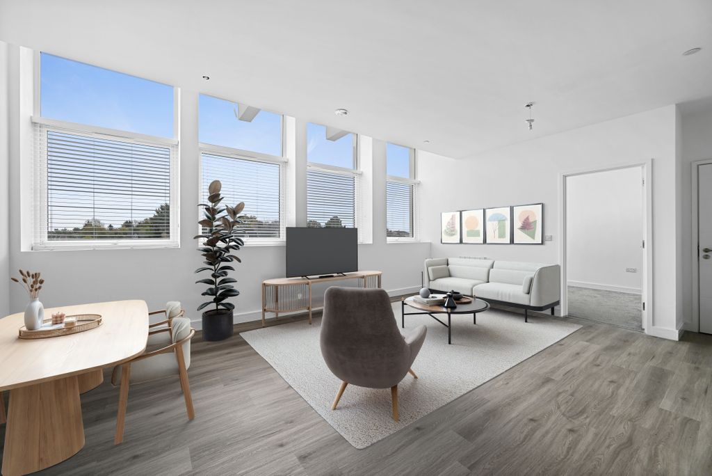 Property photo 2 of 9 Front