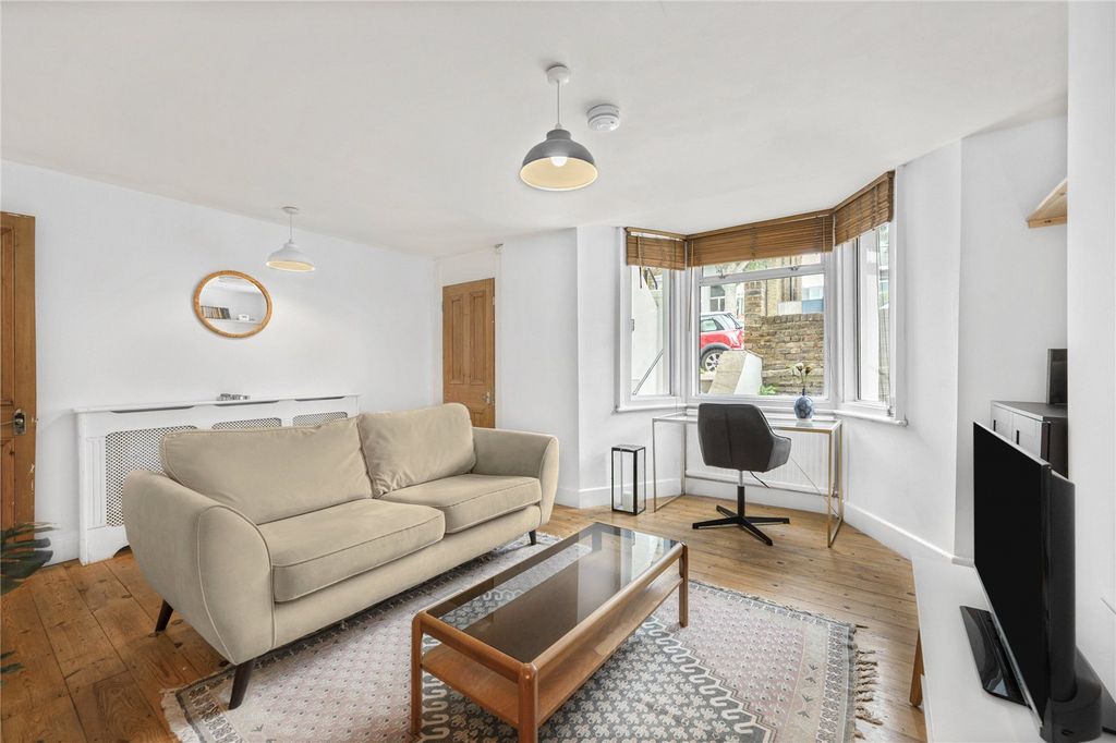 Property photo 2 of 15 Picture No. 52