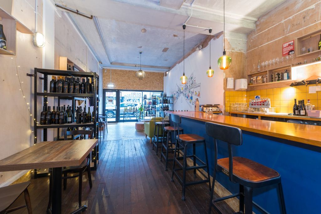 Property photo 3 of 18 Picture 3