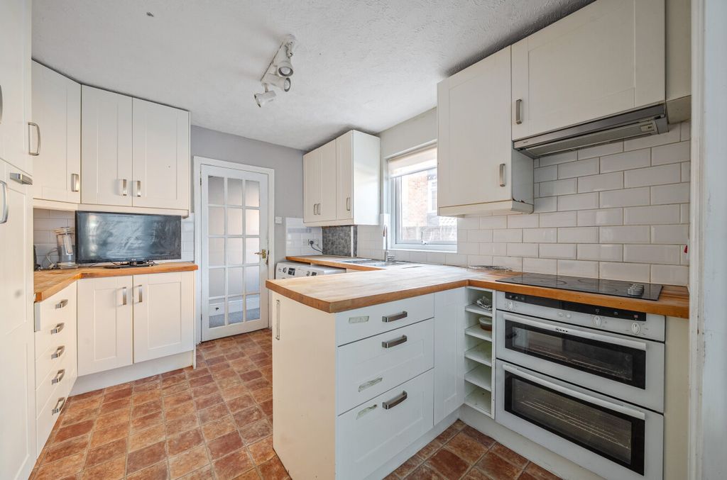 Property photo 2 of 15 1344758-26-68A847...