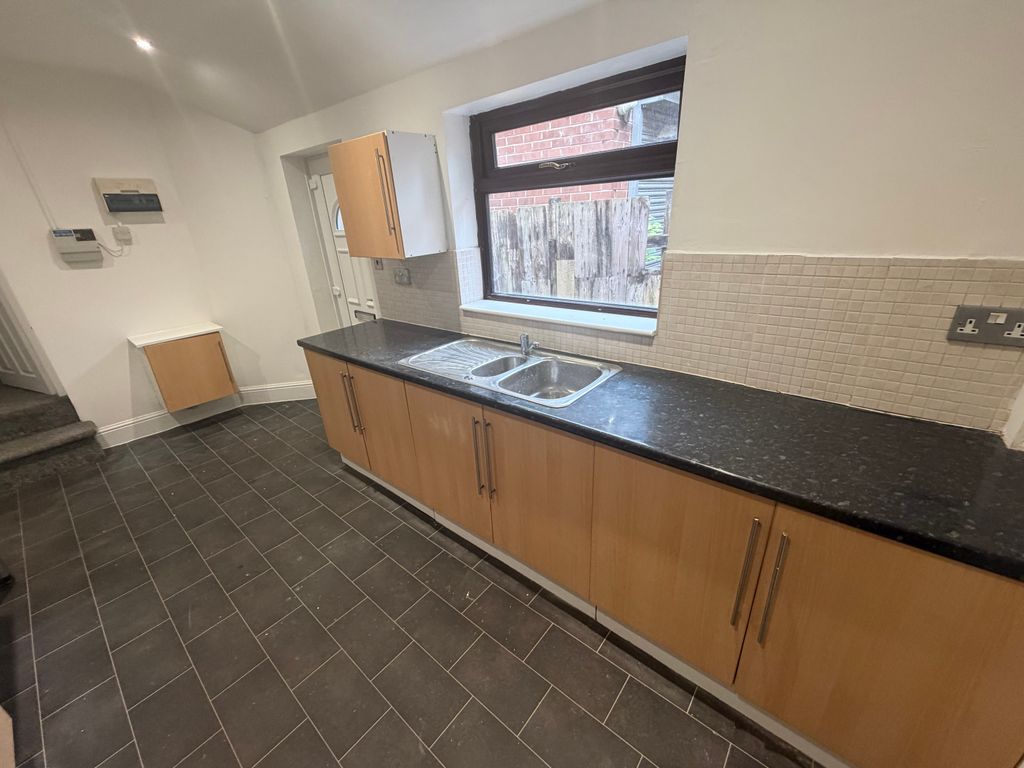 Property photo 2 of 15 Img_6800