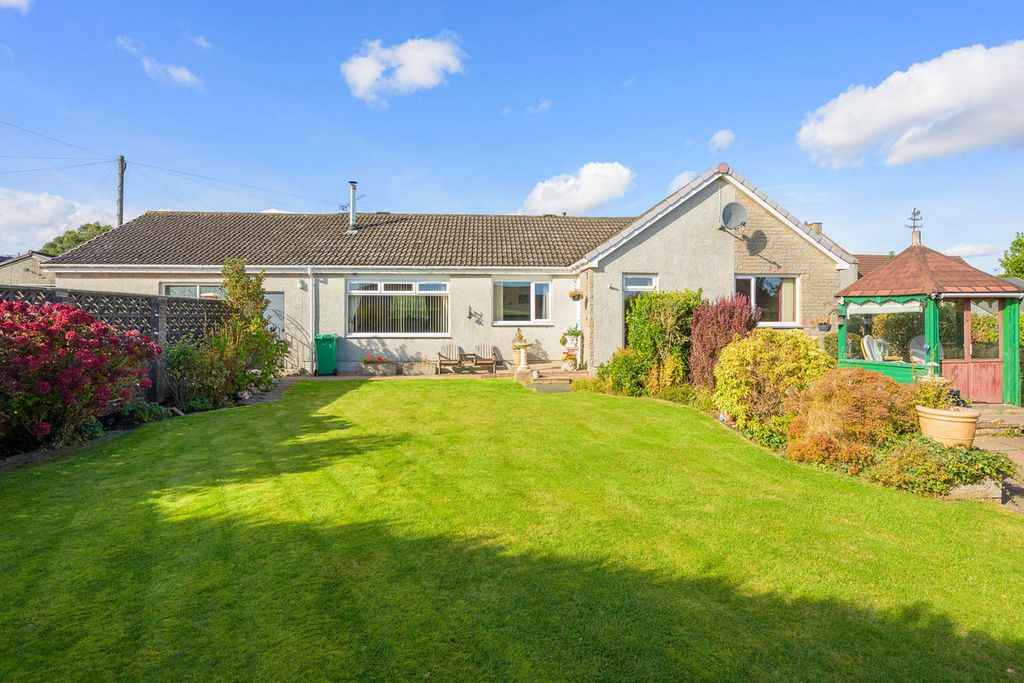 Property photo 1 of 35