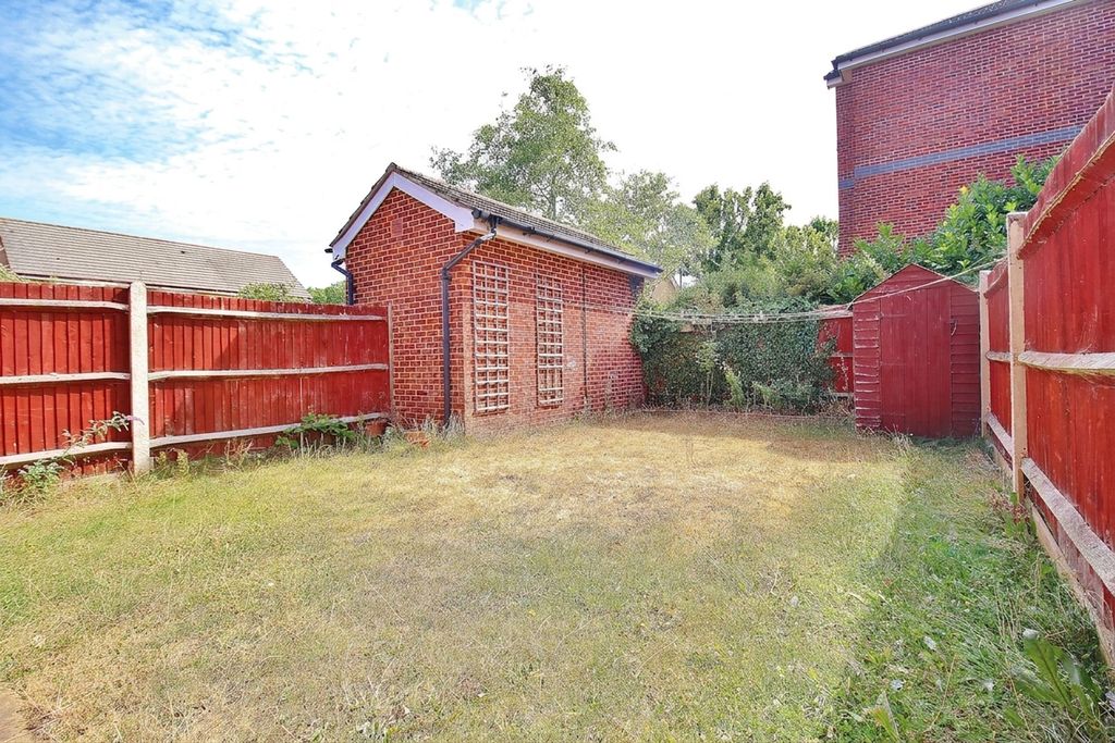 Property photo 3 of 11