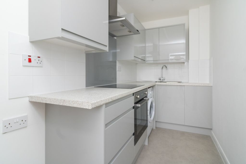 Property photo 3 of 7 1941908