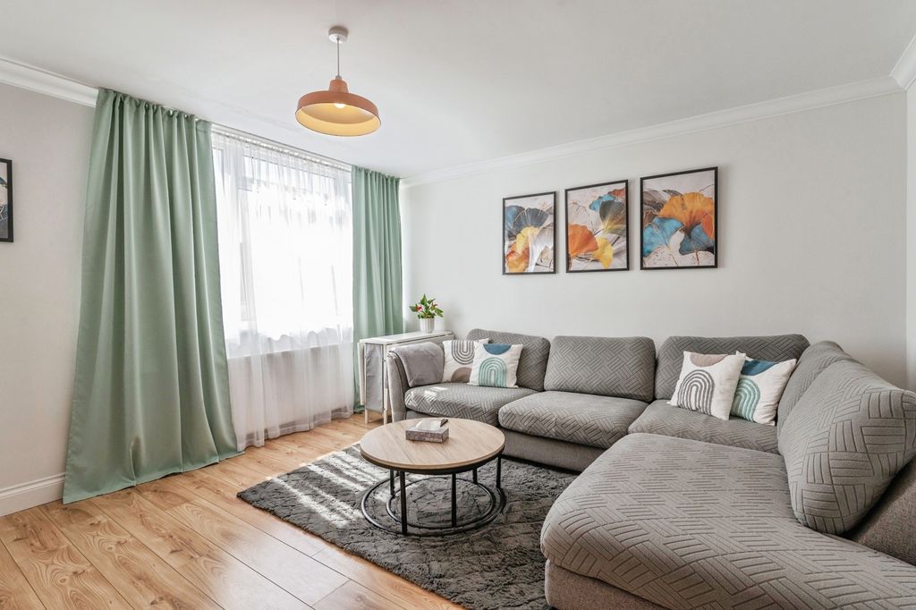 Property photo 1 of 16 Internal