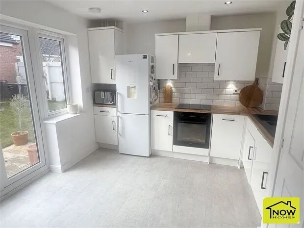 Property photo 3 of 8 Picture 3