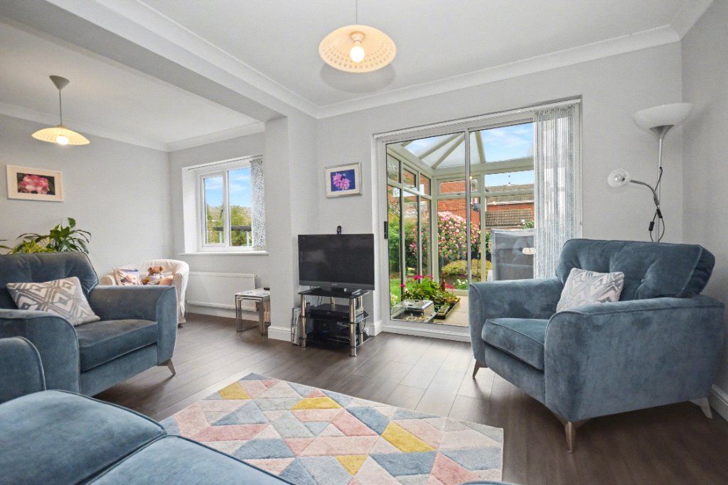 Property photo 3 of 22 Picture No. 01