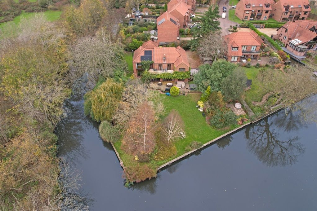 Property photo 3 of 31