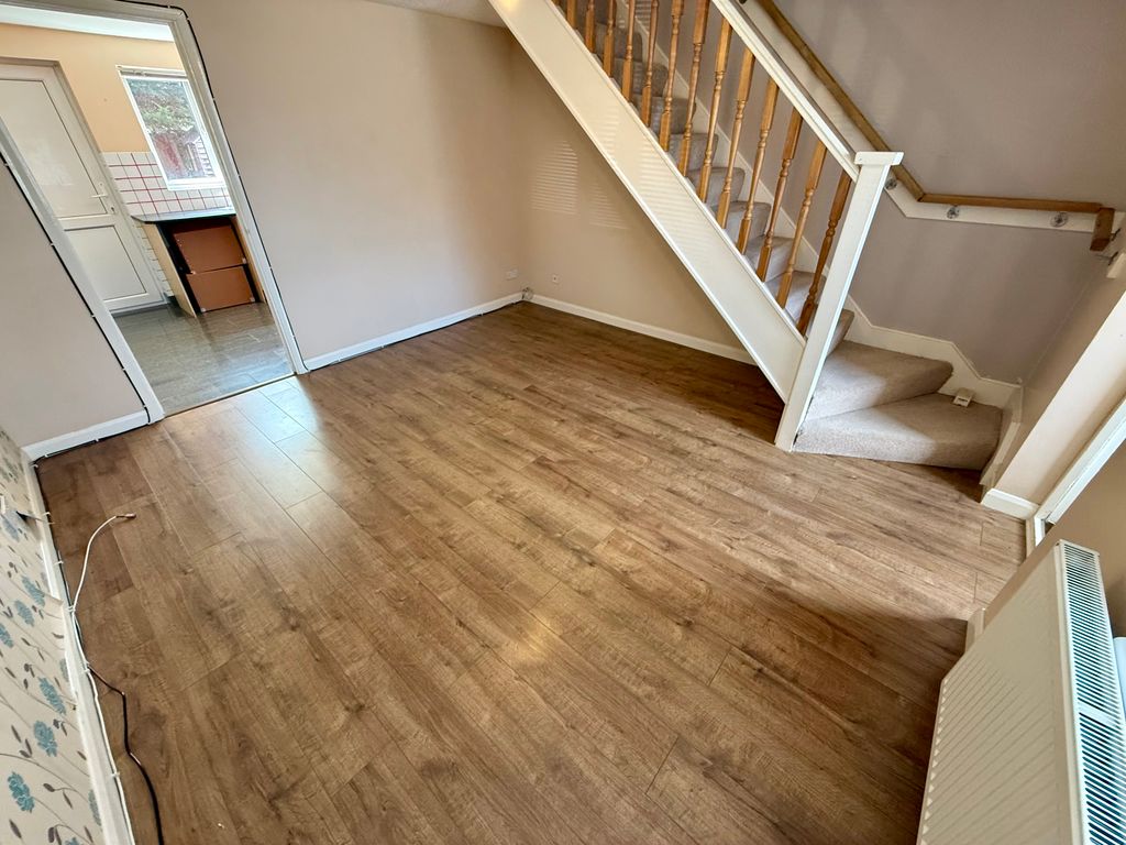 Property photo 3 of 12 Image