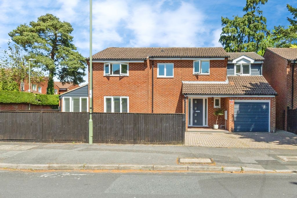 Property photo 1 of 15 Photo