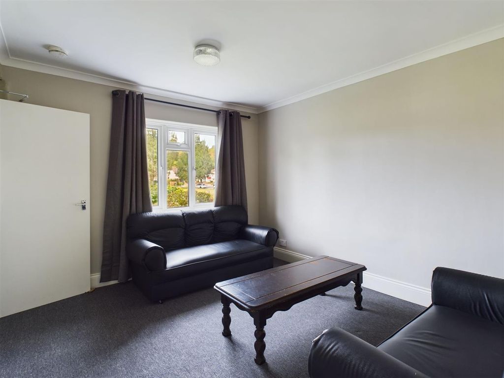 Property photo 2 of 12 Cam02534G0-Pr0089-Still008.Jpg