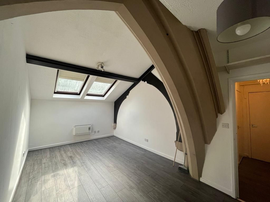 Property photo 3 of 6 Living Room