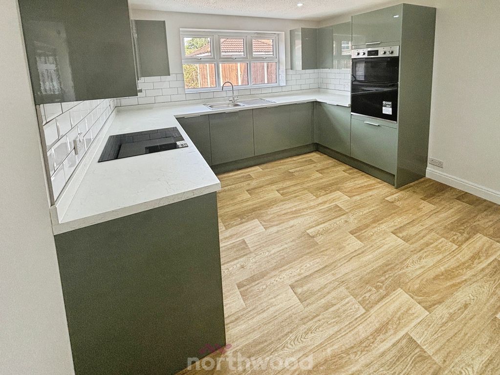 Property photo 2 of 31