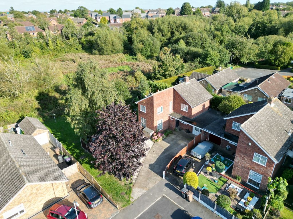 Property photo 3 of 39 4182793