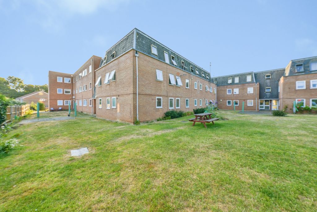 Property photo 1 of 24