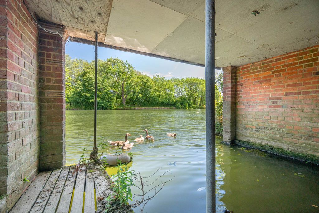 Additional image 28 of 6 bed country house for saleBolney Road, Lower Shiplake RG9